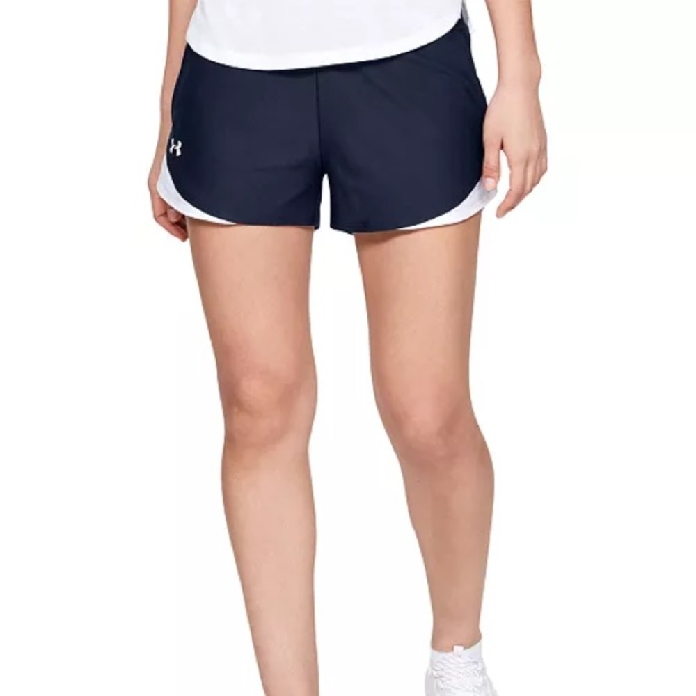 Under Armour play up black shorts w/ pockets